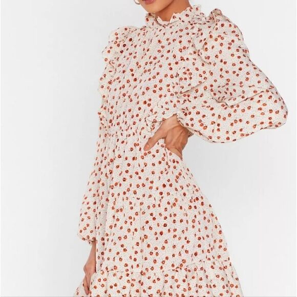 NWOT Nasty Gal Floral High Neck Flowy Mini Dress 0 4 - Picture 2 of 12